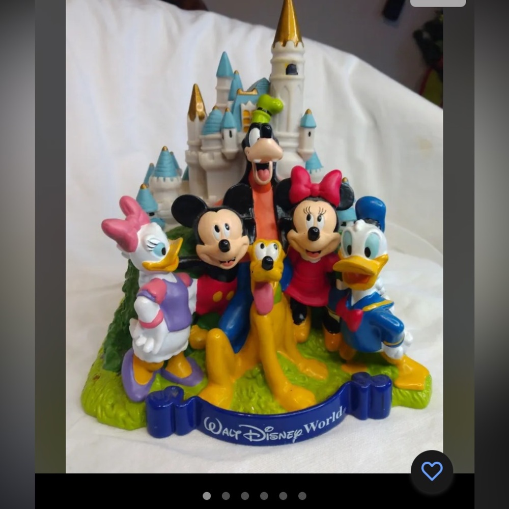 Vintage Walt Disney World plastic coin piggy bank